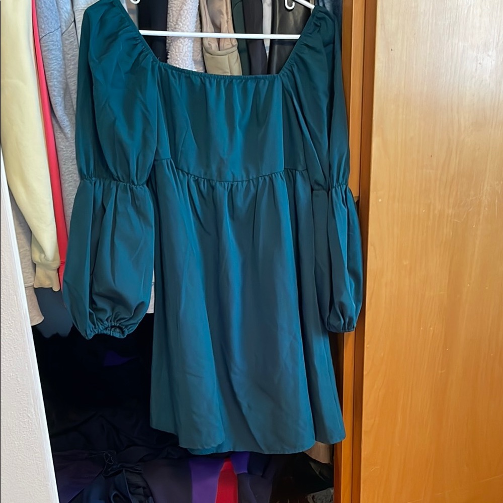 Green Long Sleeve Dress